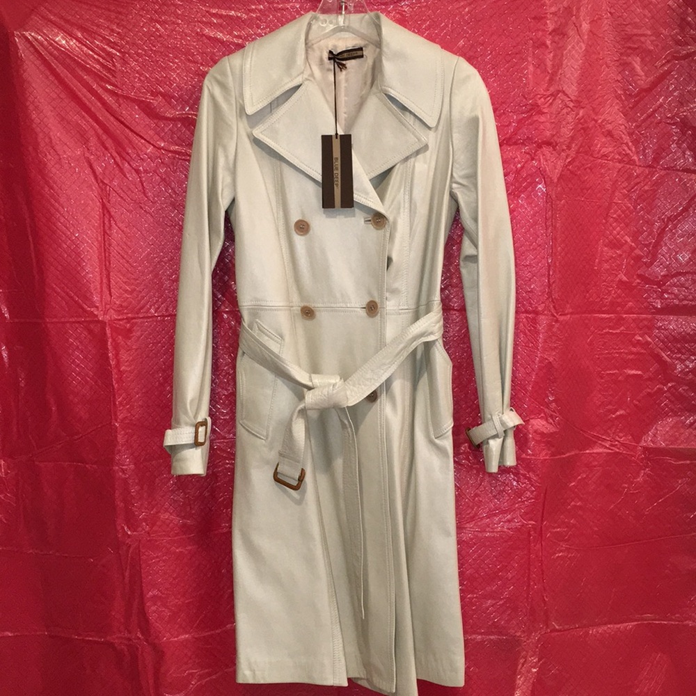 Woman’s Trench Coat